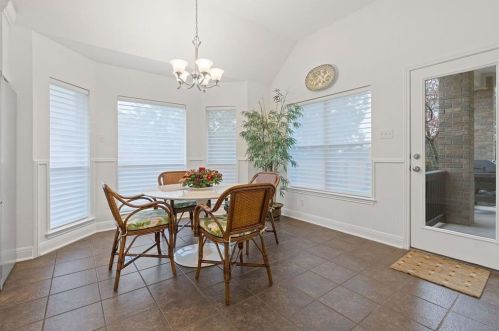 235 Abbott Dr, Austin TX 78737-4536 exterior