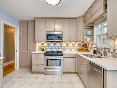 1703 31 St, Austin TX 78705-2148 exterior