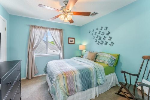 1221 Briargate Dr, Austin TX 78753-2050 exterior