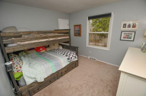 514 Buckingham Way, Chenequa WI 53029-2544 exterior