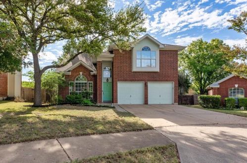 1221 Briargate Dr, Austin TX 78753-2050 exterior