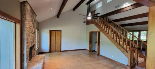 6207 Bend Of The River Dr, Austin TX  78746-7202 exterior