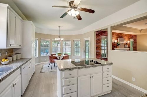 13243 Briar Holw Dr, Austin TX 78729-2855 exterior