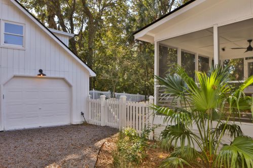 2906 Waterway Blvd, Isle Of Palms SC  29451-2425 exterior