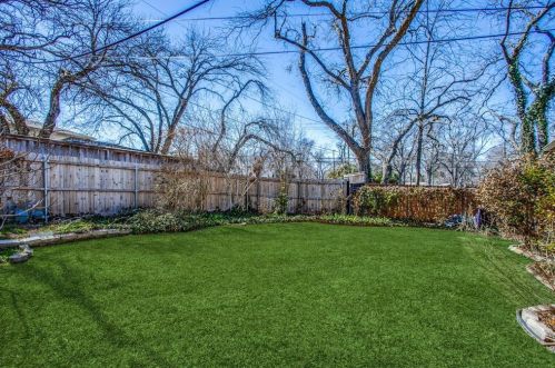 10512 Creekmere Dr, Dallas TX 75218-2341 exterior