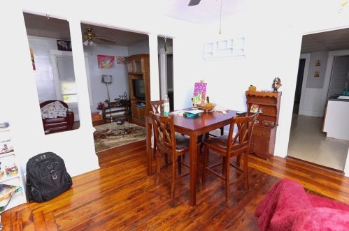 16 Olivine St, Chicopee MA 01013-2720 exterior