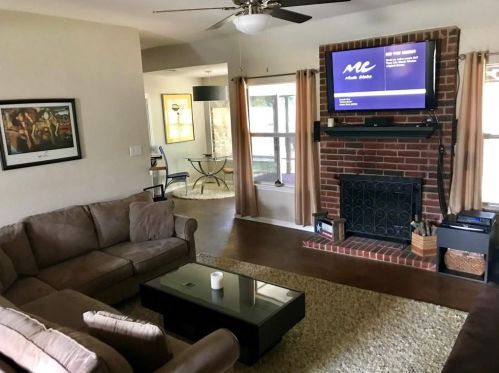 2903 Allison Dr, Austin TX  78741-7314 exterior