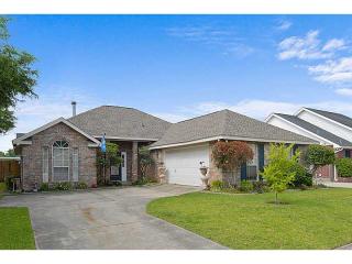 2688 Long Branch Dr, Marrero, LA 70072-5853