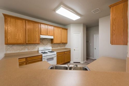 5304 Bluestar Dr, Austin TX  78739-1469 exterior