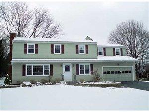 745 Stone Rd, Pittsford, NY 14534-1805