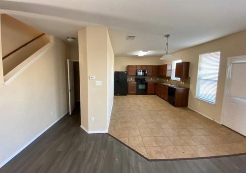 5905 Adair Dr, Austin TX  78754-5600 exterior