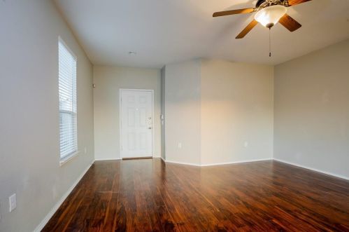 11209 Drumellan St, Austin TX  78754-6051 exterior