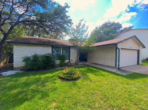 11112 Blackmoor Dr, Austin TX  78759-4558 exterior