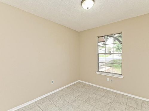 8903 Curlew Dr, Austin TX 78748-5129 exterior