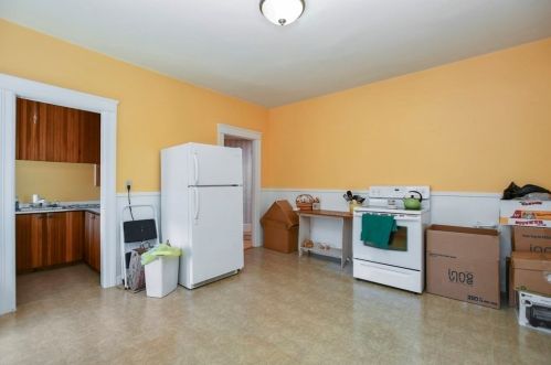 12 Woodford St, Worcester MA 01604-5423 exterior