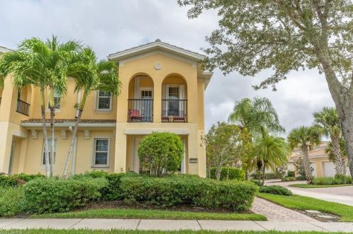 8248 Josefa Way, Naples, FL 34114-2666