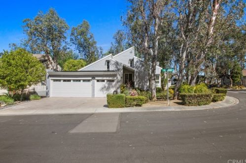 25082 Castlewood, El Toro, CA 92630-3205