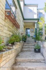 6502 Twin Creek Holw, Austin TX  78750-8269 exterior