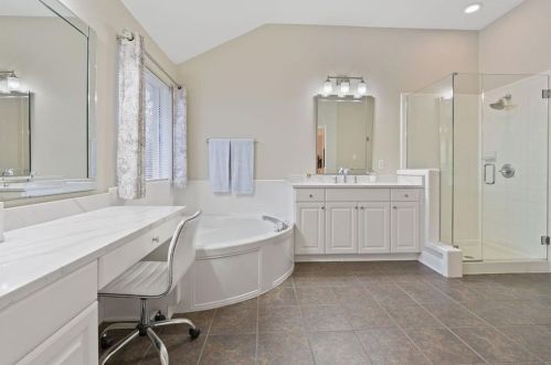 235 Abbott Dr, Austin TX 78737-4536 exterior