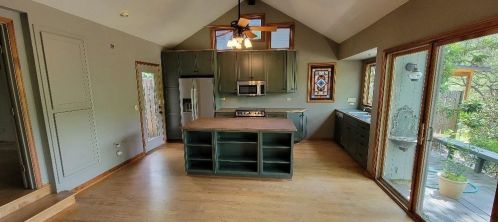 6207 Bend Of The River Dr, Austin TX  78746-7202 exterior