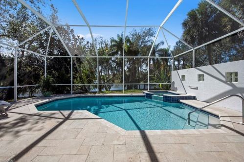 5852 Jameson Dr, Naples FL  34119-4638 exterior