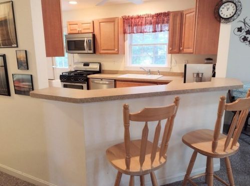 52 Massasoit Ave, Mashpee MA  02649-4481 exterior