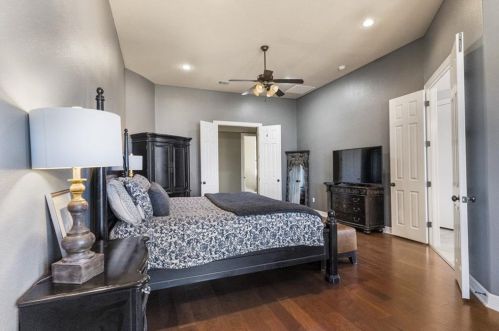 400 Dawn River Cv, Austin TX 78732-1986 exterior