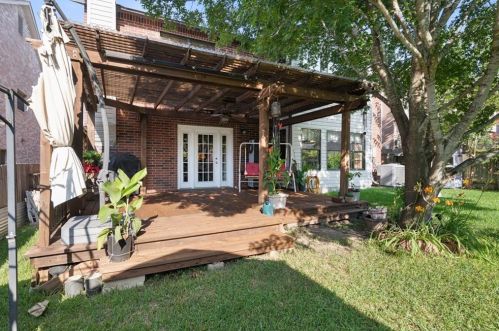 11200 Chatam Berry Ln, Austin TX 78748-3935 exterior