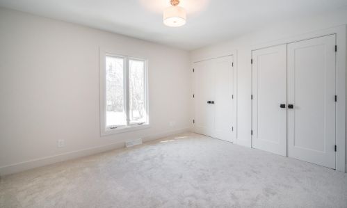 1850 Journeys Dr, Chenequa WI  53029-9367 exterior