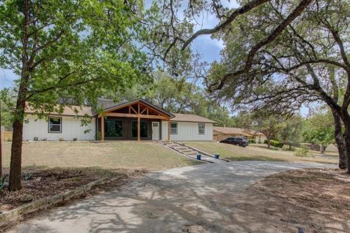 8803 El Rey Blvd, Austin TX  78737-1330 exterior