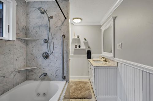 85 Blue Castle Dr, Mashpee MA 02649-3770 exterior