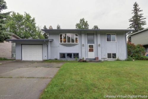 4027 Crosson Dr, Anchorage, AK 99517-2456