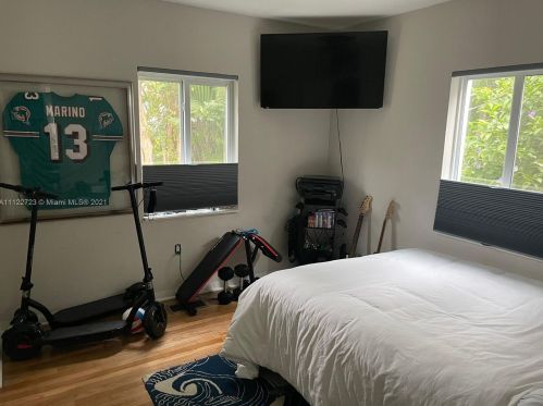 70 101st St, Miami FL  33138-2319 exterior