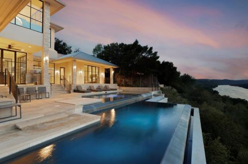 4402 Aqua Verde Dr, Austin TX 78746-1042 exterior